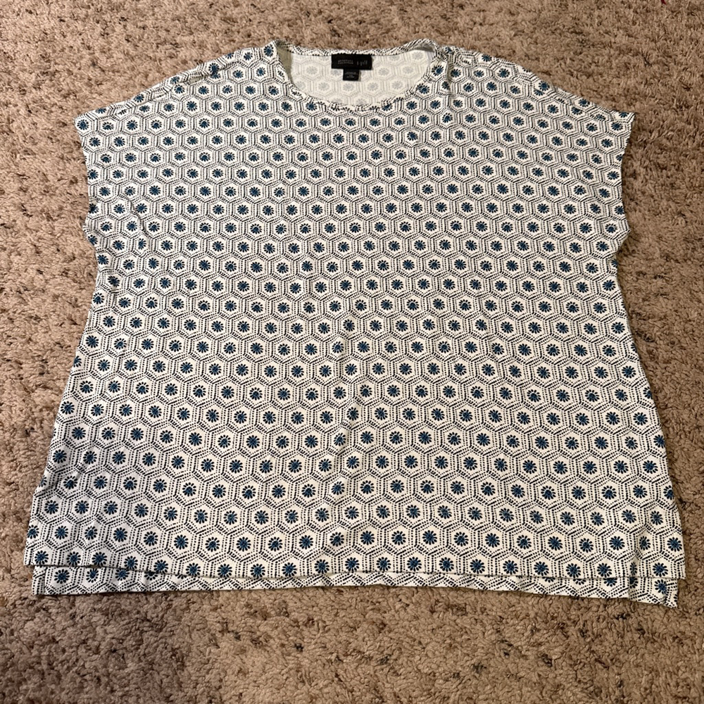 Women's J.Jill White & Blue Patterned Short Sleeve Tee, XSP